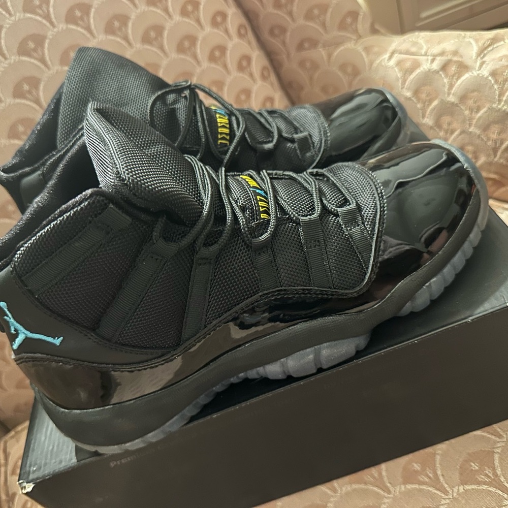 Jordan 11 Retro Low gamma blue